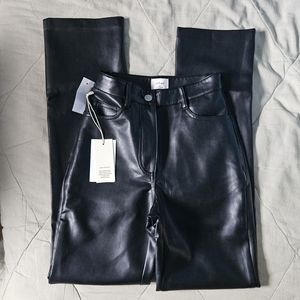 WILFRED Melina Pant Black Straight Leg Vegan Leather Size 00 Aritzia NWT
